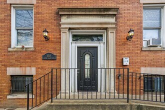 Building Photo - 150 Seaton Pl NW