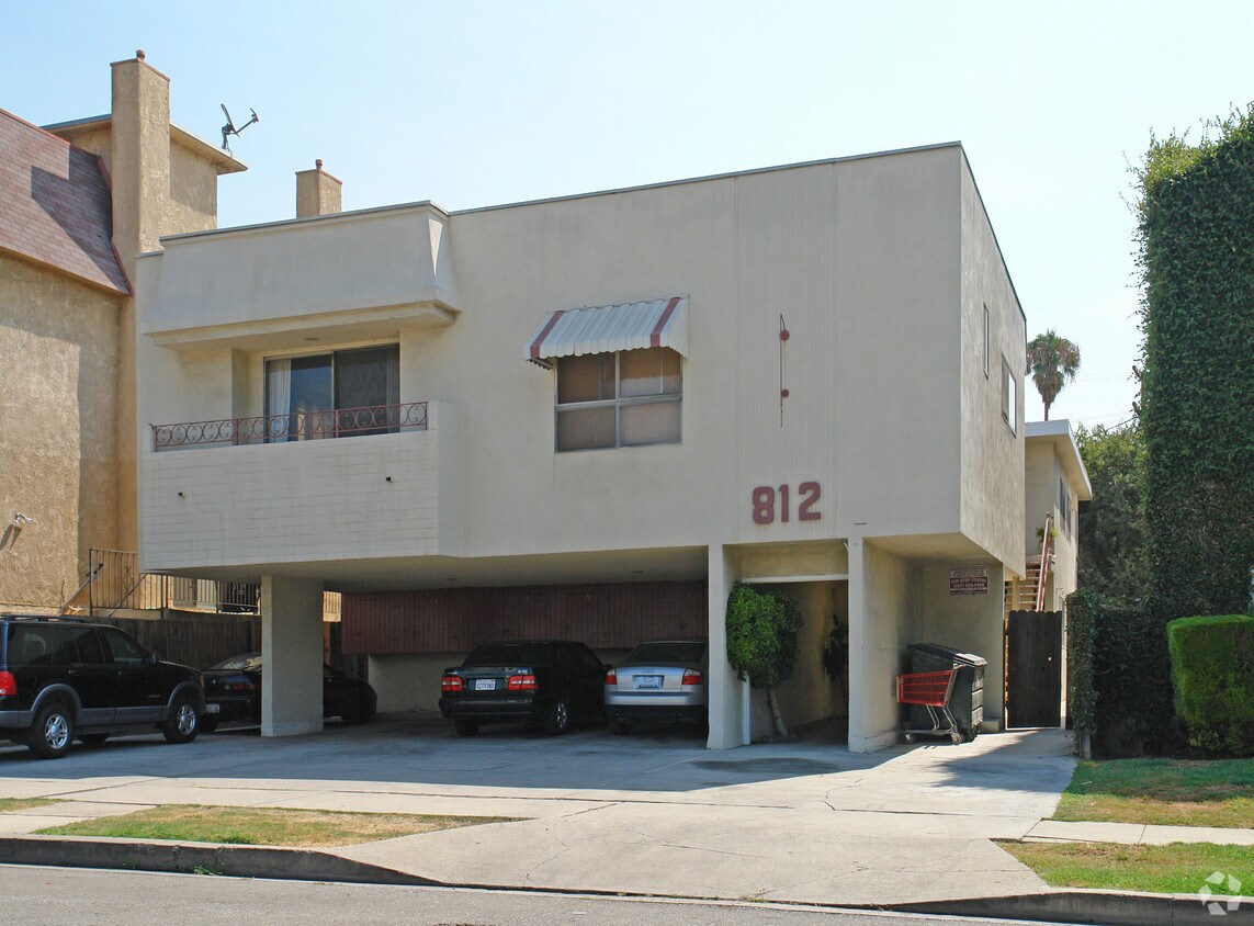 Primary Photo - 812 N Alfred St