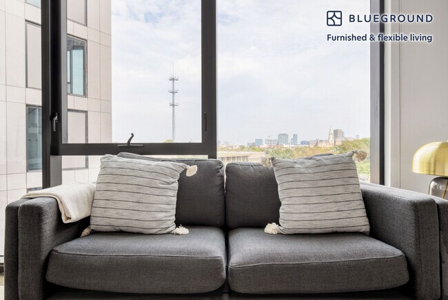 Foto del edificio - 1461 S Blue Island Ave