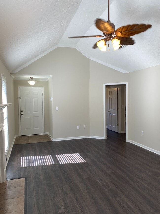 Building Photo - Ryan Ridge JaMac