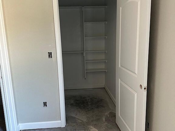 Foto del edificio - 212 S Elm St