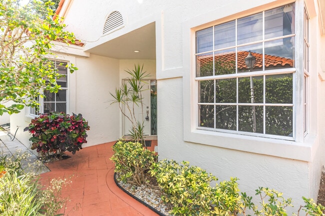 Foto del edificio - 17720 Candlewood Terrace