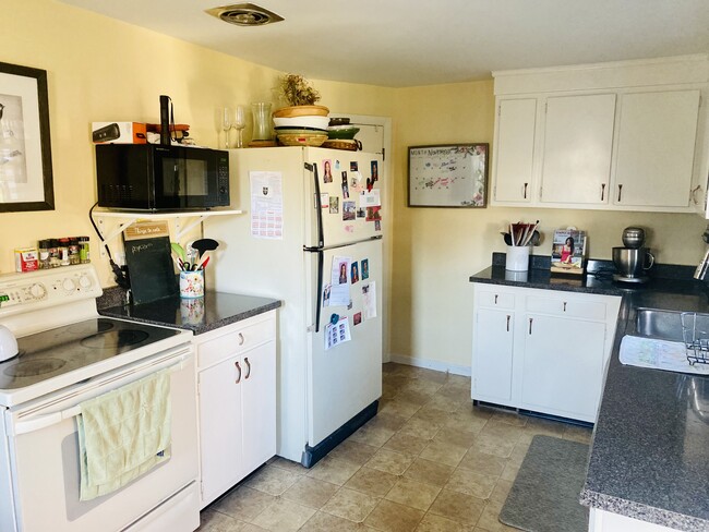 Spacious Kitchen - 30 Park Dr