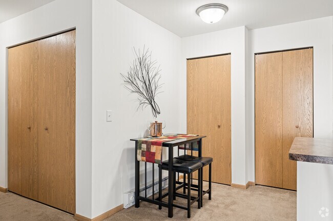 Sycamore, 2 habitaciones, 2 baños - 976 pies cuadrados - Comedor - The Woods of Terra Springs