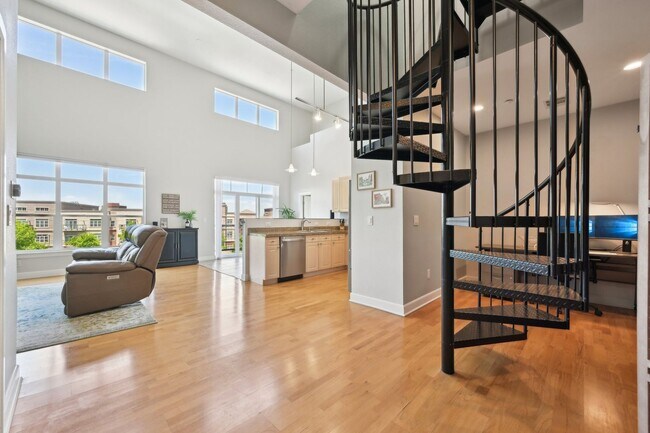 Foto del edificio - 5677 S Park Pl