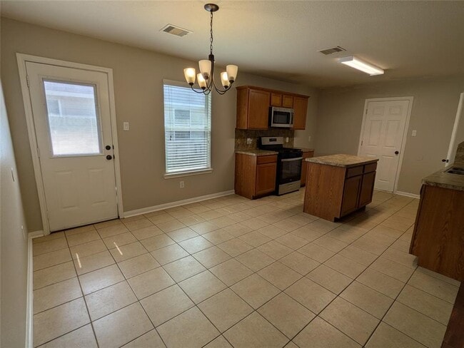 Building Photo - 6242 El Granate Dr