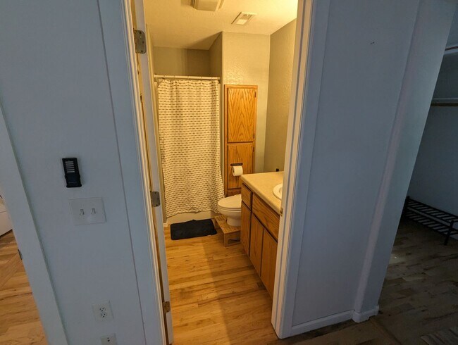 Foto del edificio - Two bedroom Two bath Available