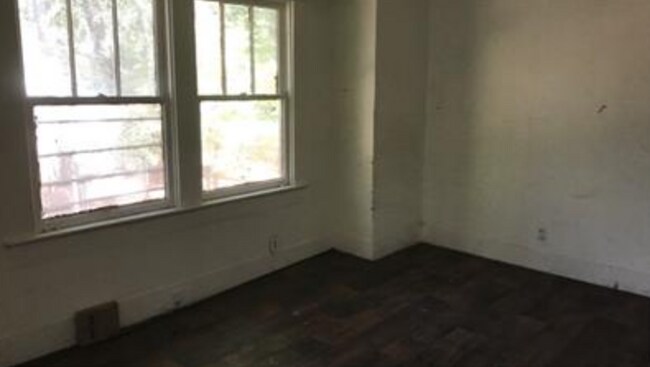 Building Photo - 4101 Lee Ave