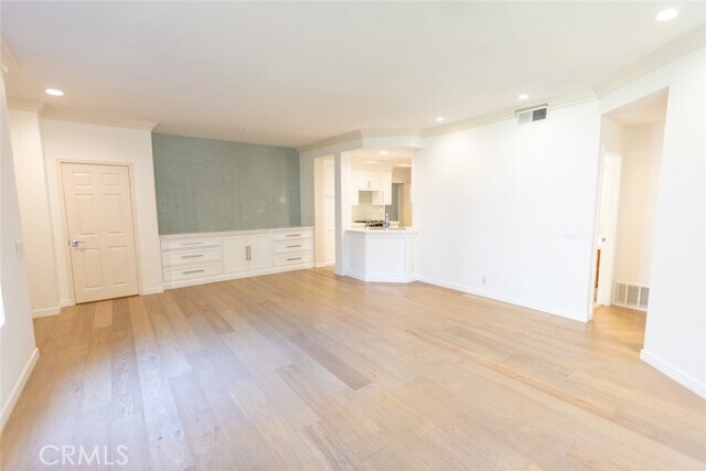 Building Photo - 128 Baycrest Ct