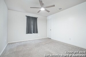 Foto del edificio - 1924 Heather Glen Dr