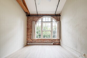 Building Photo - 461 2nd St