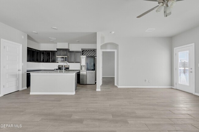 Foto del edificio - 12260 Desert Wolf Ave