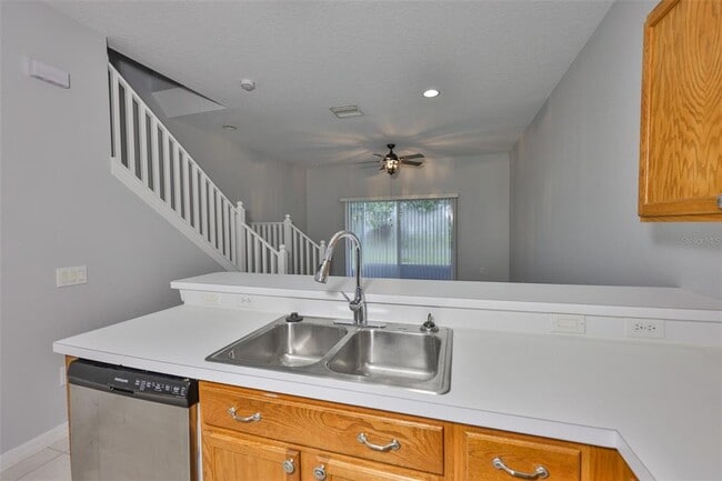 Building Photo - 13127 Kings Crossing Dr