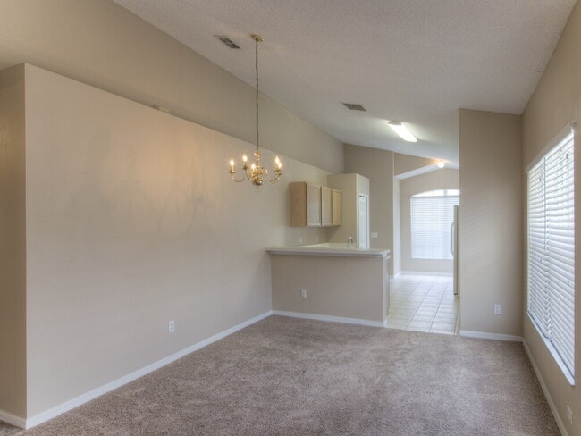 Building Photo - 538 Rouzer St