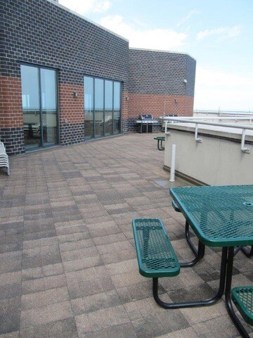 Foto del edificio - 3660 N Lake Shore Dr