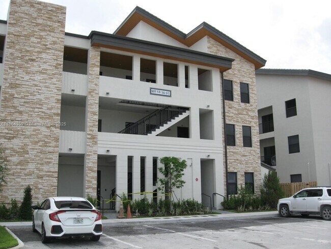 Building Photo - 8055 NW 104th Ave