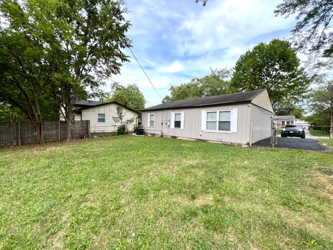 Building Photo - 21712 Gailine Ave