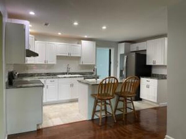 Foto del edificio - 3 Bedroom 2 Bath Single Family Home - Wadm...