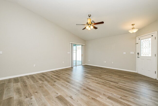 Building Photo - 6724 Bayston Hill Pl