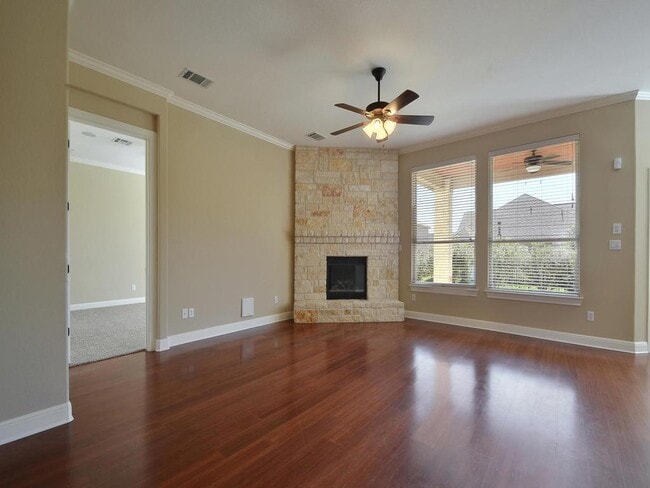 Building Photo - 1001 Sunflower Trail