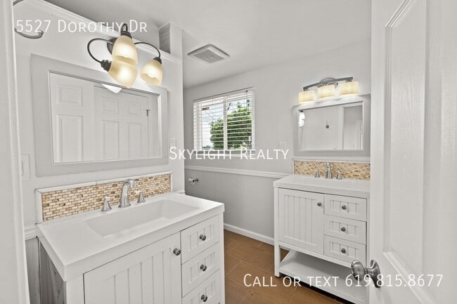 Building Photo - 5527 Dorothy Dr