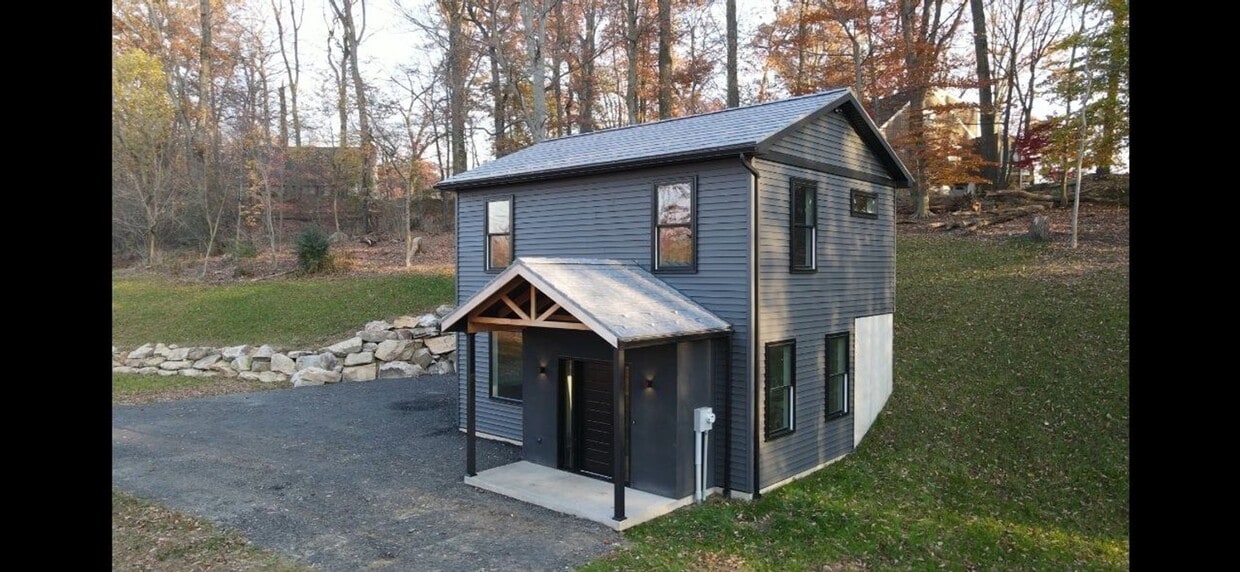 Foto principal - 504 Kinderhook Rd