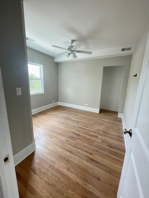 Foto del edificio - 1729 W Bryn Mawr Ave