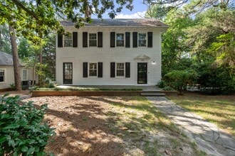 Building Photo - 160 N Rdg St