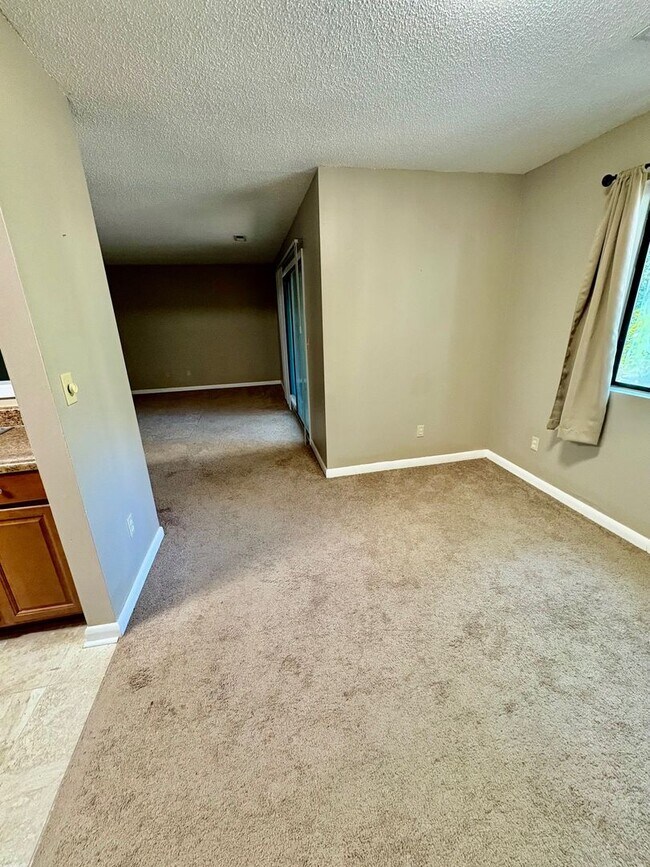 Foto del edificio - 1195 Village Creek Ln