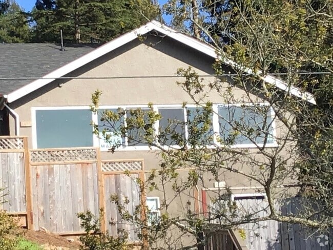 Building Photo - 2400 L K Wood Blvd