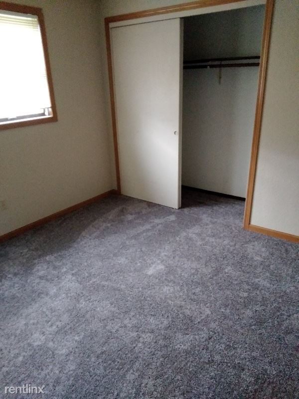 Foto principal - 401 3rd Ave SW