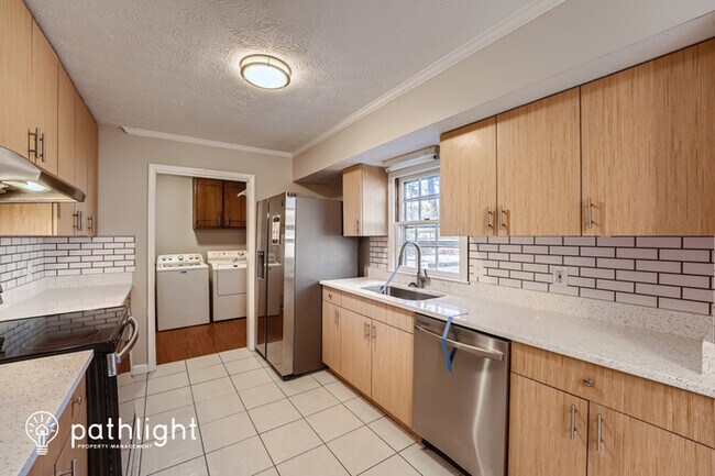Building Photo - 1765 Berkshire Ct, Snellville, GA, 30078