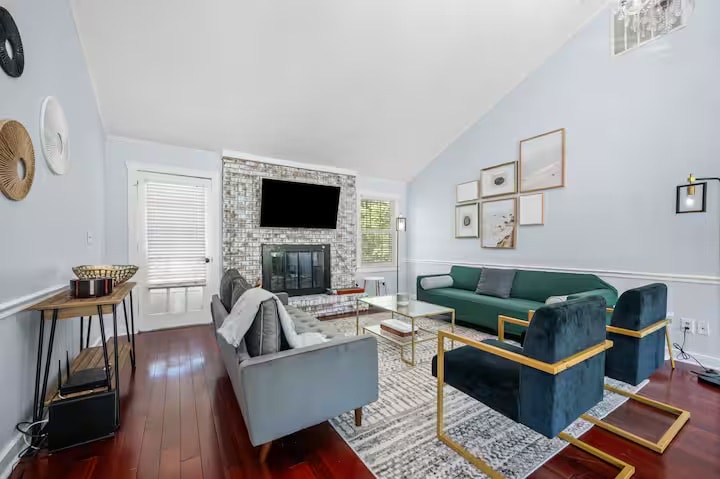 Foto principal - Room in House on Greg Dr SW