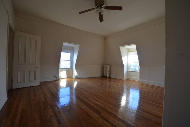 Foto del edificio - 3 Pine Terrace Rd