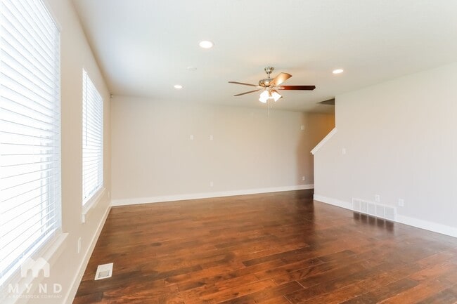 Building Photo - 1600 E Tumwater Ln