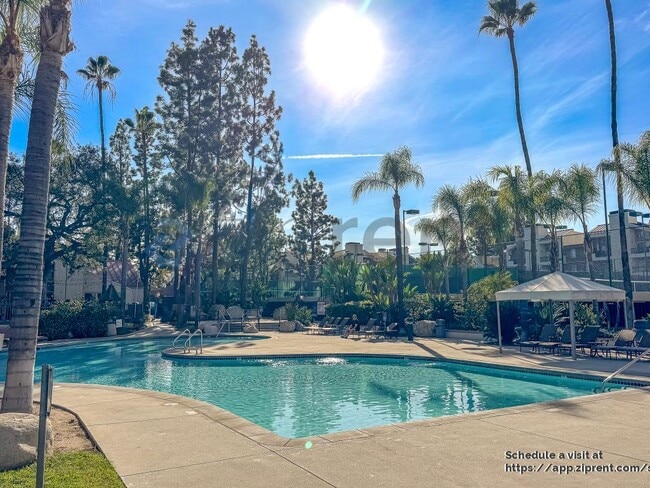 Foto del edificio - 5500 Owensmouth Ave