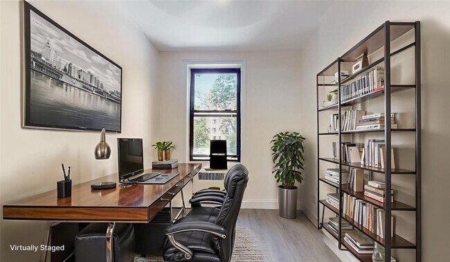 Foto del edificio - 83-80-83118 118th St