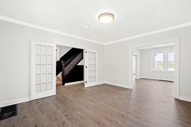 Building Photo - Beautiful 3 bedroom home in Homestead available July 1!