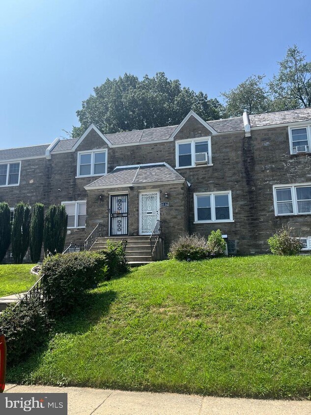 8114 Forrest Ave, Philadelphia, PA 19150 Townhome Rentals in