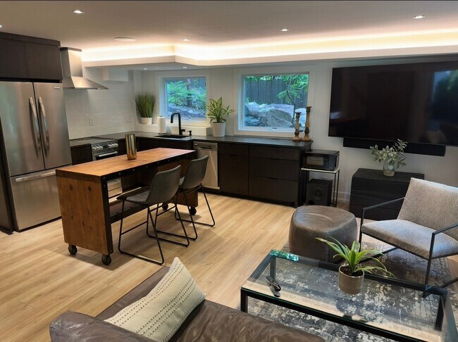 Foto del edificio - 4040 N Shore Dr