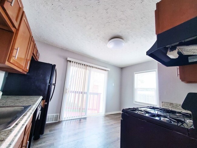 Foto del edificio - 3 Bed - 1.5 Bath Cape Cod for Rent in Willowick!