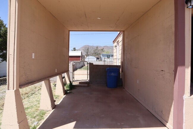 Foto del edificio - 120 Cochise Dr