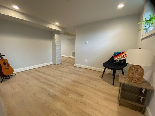 Foto del edificio - 6805 5th St NW