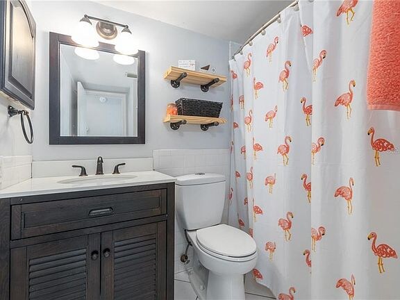 Foto del edificio - 1590 Dinnerbell Ln E