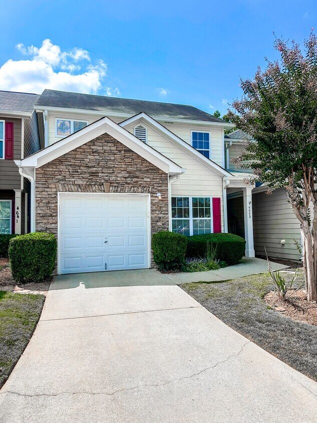 Foto principal - 3/2.5 Townhome in great Oakwood location