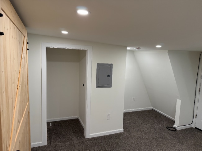 Foto del edificio - 205 N Furnace St