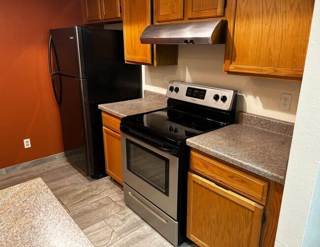 Foto del edificio - 5801 Lowell St NE