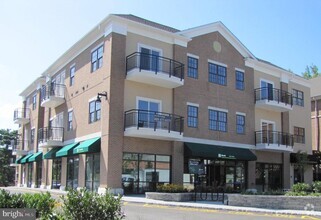 Building Photo - 255 Nassau St