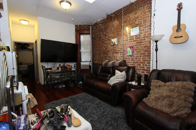 Building Photo - 434 E 76th St