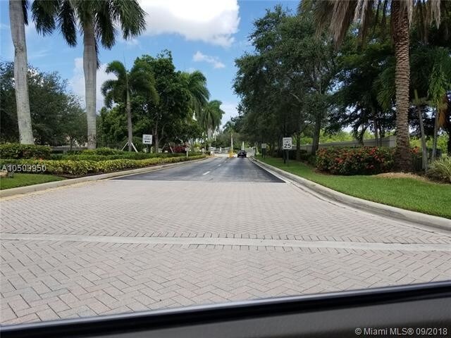 Foto del edificio - 2337 NW 139th Ave